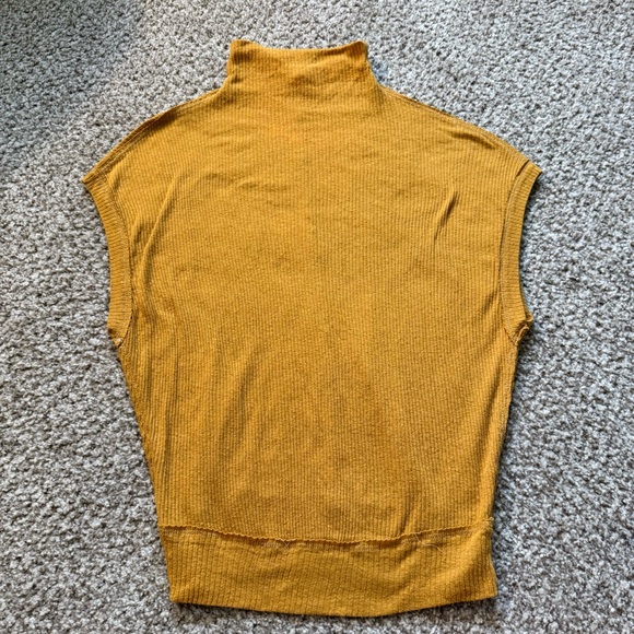 Free People Madeline Top Shirt Women’s Small Relaxed Golden Haze Yellow Tank - Picture 3 of 9